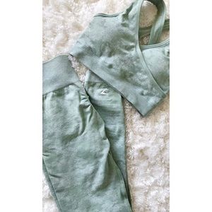 Gymshark camo seamless set